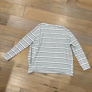 Lululemon back in action tee